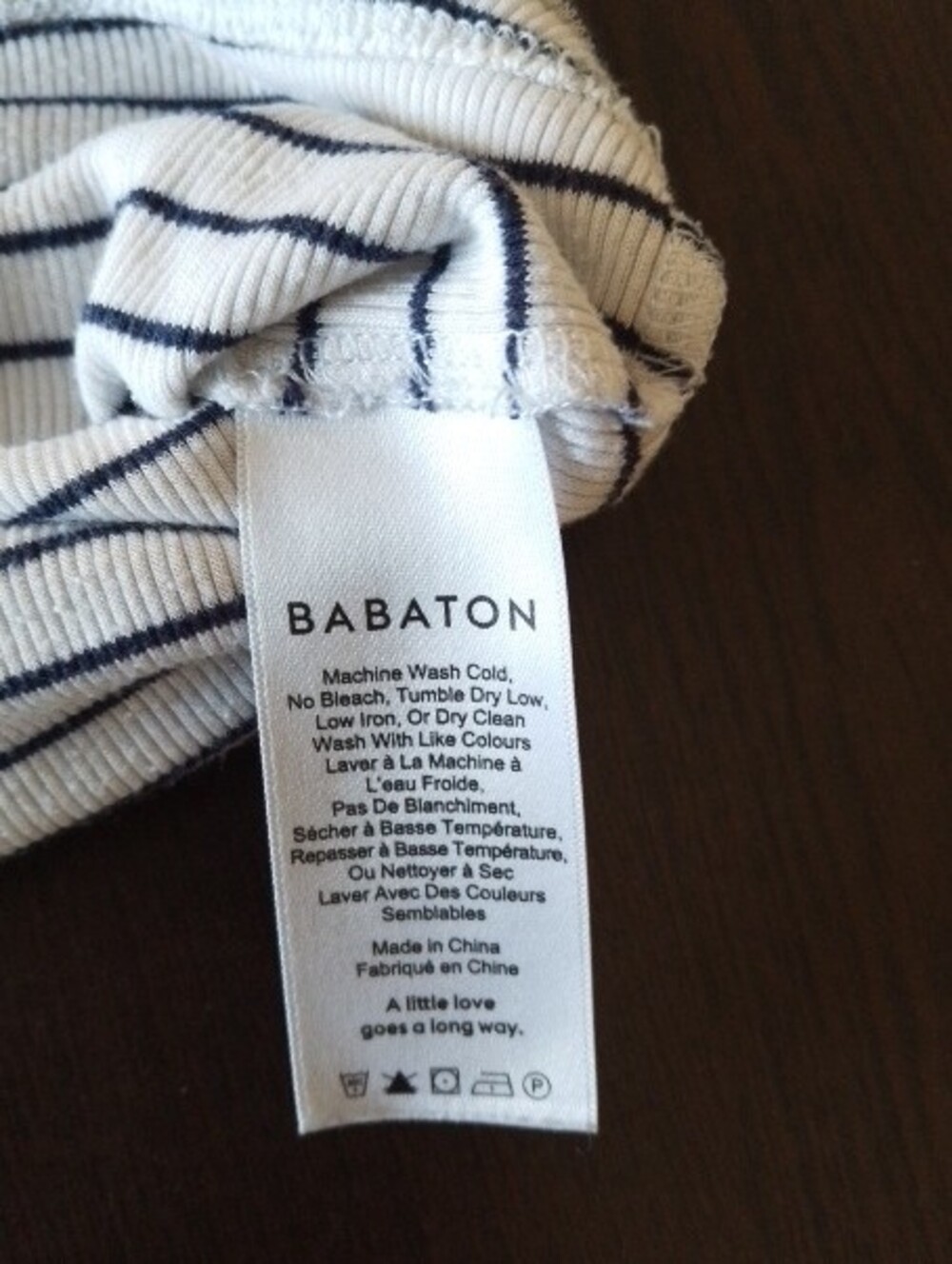 Aritzia Babaton Mock Neck Ribbed Top short Sleeves Striped  Size Small - Picture 3 of 9